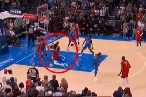 包含集结日突围战来临，西汉姆围绕CBA季后赛单刀错失，话题不断，轮换策略成焦点的词条-万博下载